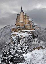 Haga click para ver la imagen ampliada castillo_segovia.jpg
