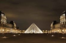 Haga click para ver la imagen ampliada louvre.jpg