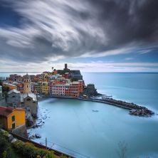 Haga click para ver la imagen ampliada vernazza-la-spezia-italy.jpg